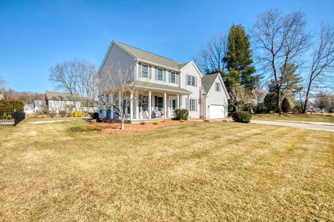 111 Devon Ter, Westfield, MA 01085 photo 2