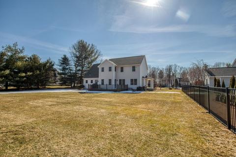 111 Devon Ter, Westfield, MA 01085 photo 34