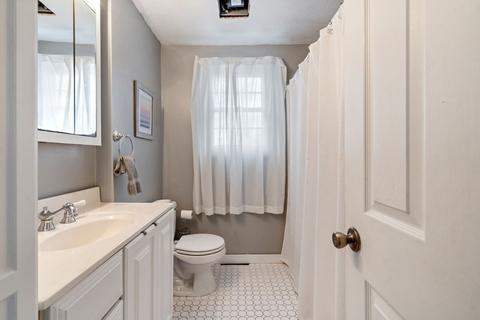 11 Benjamin St, Dedham, MA 02026 photo 16