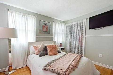 11 Benjamin St, Dedham, MA 02026 photo 13