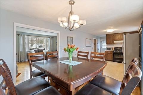 11 Benjamin St, Dedham, MA 02026 photo 8