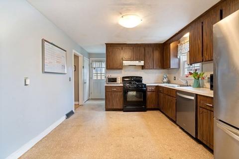 11 Benjamin St, Dedham, MA 02026 photo 11