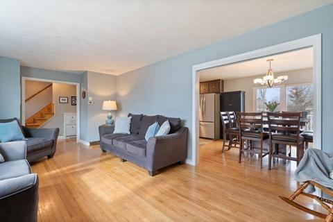 11 Benjamin St, Dedham, MA 02026 photo 5