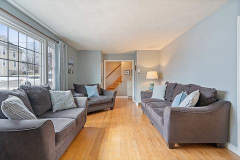 11 Benjamin St, Dedham, MA 02026 photo 3