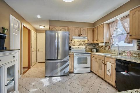 1685 E Mountain Rd, Westfield, MA 01085 photo 4