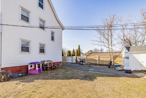 19 Parkwood St, Springfield, MA 01108 photo 3