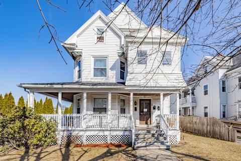 19 Parkwood St, Springfield, MA 01108 photo 2