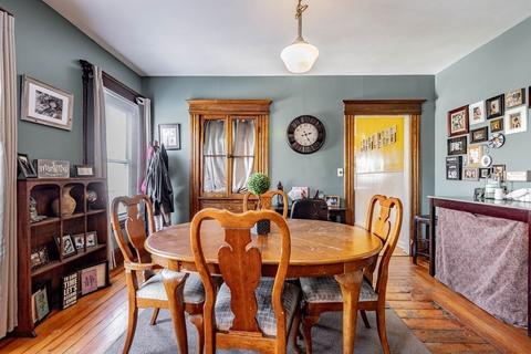 19 Parkwood St, Springfield, MA 01108 photo 11