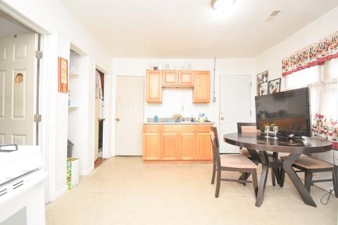 19 Batavia St, Springfield, MA 01109 photo 14