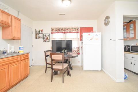19 Batavia St, Springfield, MA 01109 photo 11