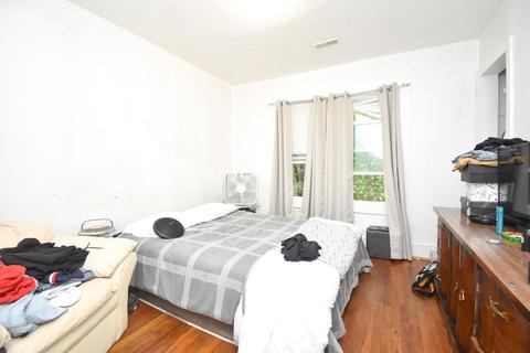19 Batavia St, Springfield, MA 01109 photo 7