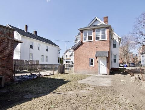29 Marble St, Springfield, MA 01105 photo 4