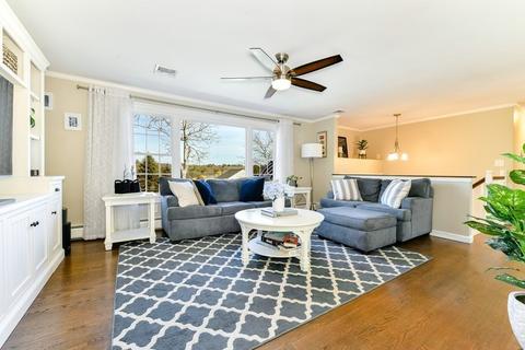 66 Juniper Dr, Saugus, MA 01906 photo 9