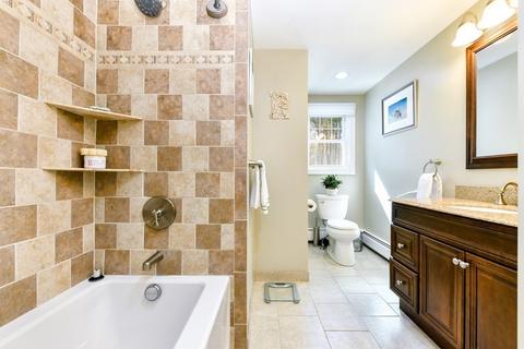 66 Juniper Dr, Saugus, MA 01906 photo 11