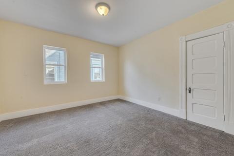 54 Crystal Ave, Springfield, MA 01108 photo 17