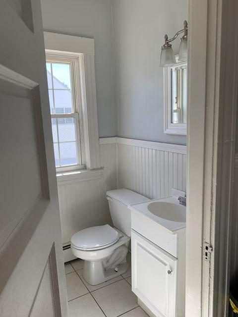 7 Standish St, Worcester, MA 01604 photo 8