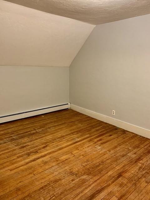 7 Standish St, Worcester, MA 01604 photo 12