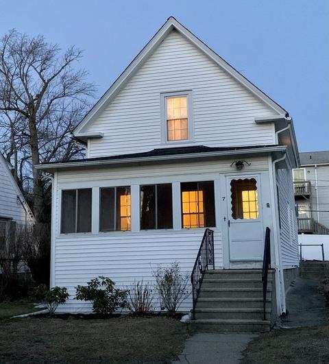 7 Standish St, Worcester, MA 01604 photo 1