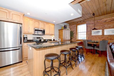 7 Chester #106, Derry, NH 03038 photo 4
