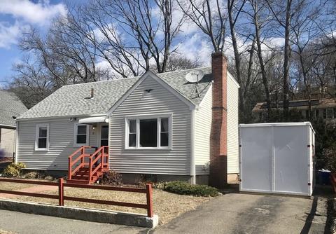 7 Cedar Brook Rd, Lynn, MA 01904 photo 1