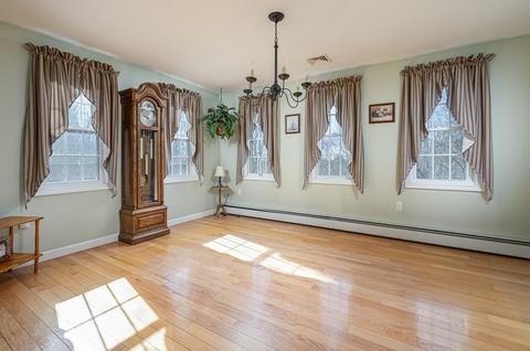 14 Chestnut Hill Dr, Webster, MA 01570 photo 8