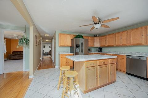 14 Chestnut Hill Dr, Webster, MA 01570 photo 4