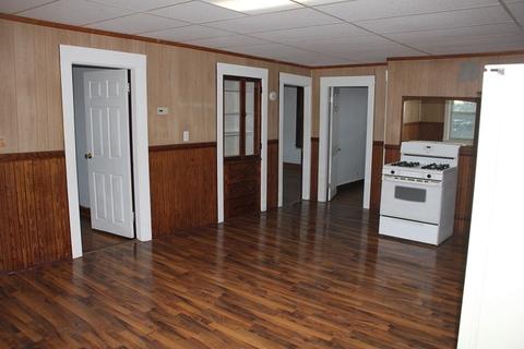41 Park St, Webster, MA 01570 photo 9