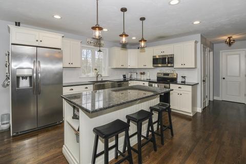 48 Belcher St, Abington, MA 02351 photo 3
