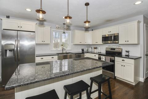 48 Belcher St, Abington, MA 02351 photo 4