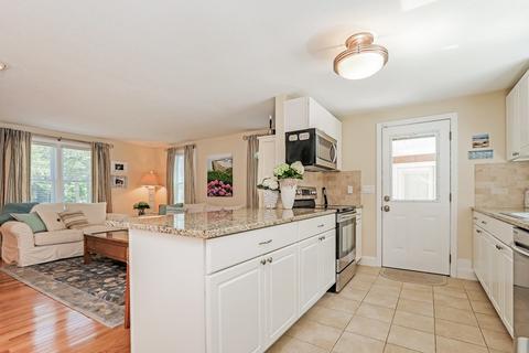 9 Tern Cir, Mashpee, MA 02649 photo 7