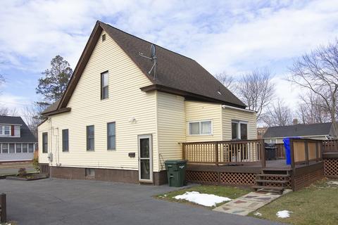 11 Benham St, Springfield, MA 01109 photo 6