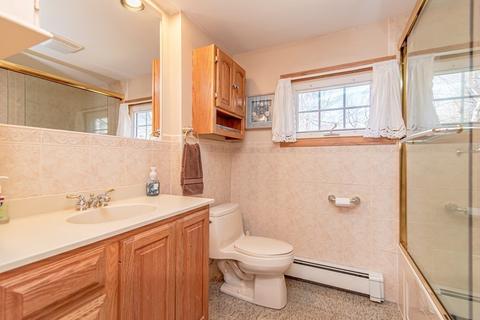 332 Holcomb Rd, Springfield, MA 01118 photo 18