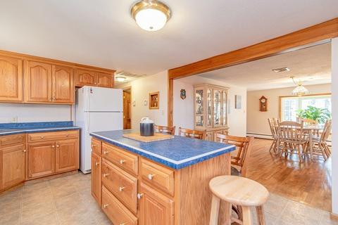 332 Holcomb Rd, Springfield, MA 01118 photo 14