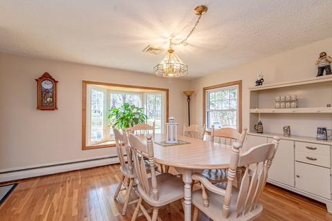 332 Holcomb Rd, Springfield, MA 01118 photo 16