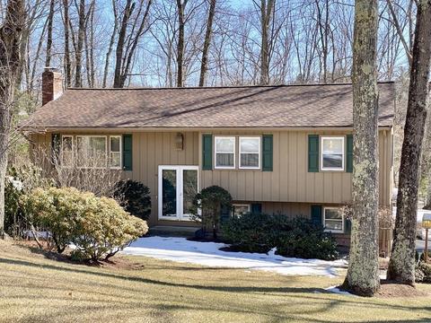 69 Stoney Brook Dr, Sutton, MA 01590 photo 2