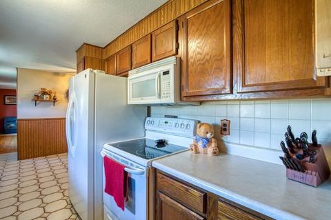 203 Murphy Ln, Chicopee, MA 01020 photo 8