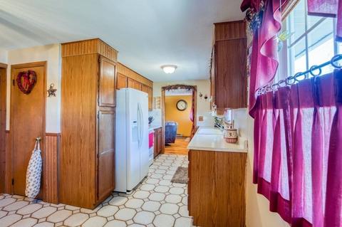 203 Murphy Ln, Chicopee, MA 01020 photo 9