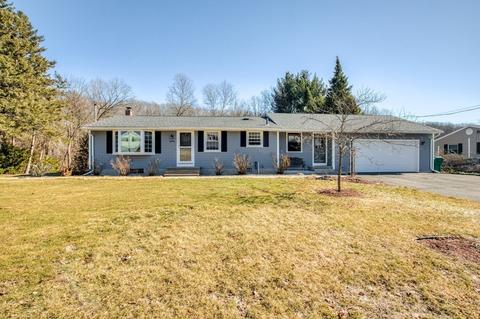203 Murphy Ln, Chicopee, MA 01020 photo 5