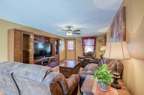 203 Murphy Ln, Chicopee, MA 01020 photo 13