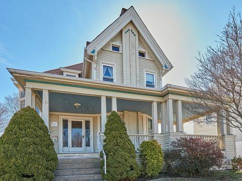 617 Highland Ave, Fall River, MA 02720 photo 2