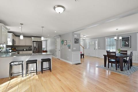 7 Sheldon Rd, Derry, NH 03038 photo 4