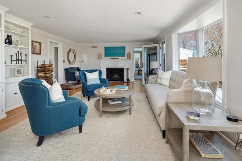 36 Hersey St, Hingham, MA 02043 photo 8
