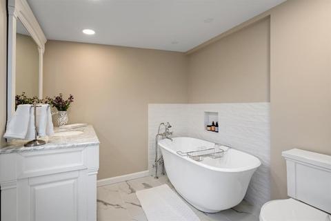 36 Hersey St, Hingham, MA 02043 photo 19