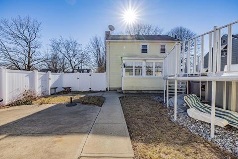 201 Windemere St, Springfield, MA 01104 photo 24