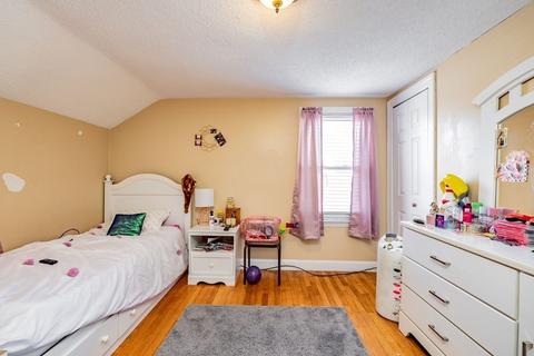 201 Windemere St, Springfield, MA 01104 photo 19
