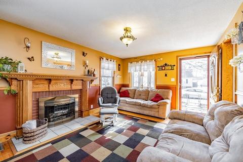 201 Windemere St, Springfield, MA 01104 photo 6