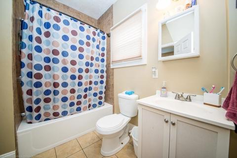 1029 Plymouth Ave, Fall River, MA 02721 photo 13