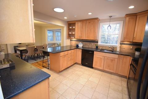 243 Hampton Rd, Sharon, MA 02067 photo 4