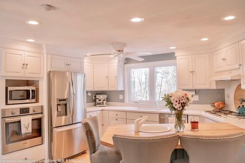 14 Marblehead Rd, Windham, NH 03087 photo 9
