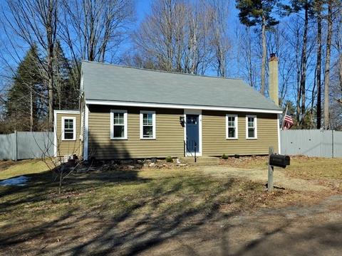 8 Pentucket Ave, Georgetown, MA 01833 photo 1